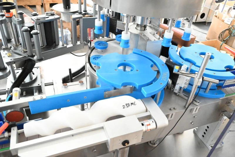 Oval Bottle Self Adhesive Labeling Machine